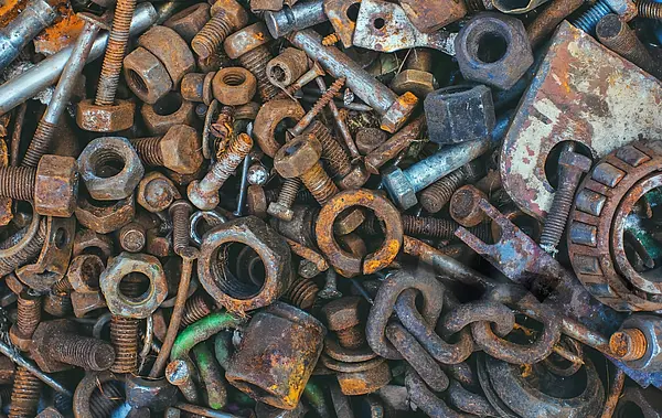 Entendiendo la Corrosión en Materiales Metálicos