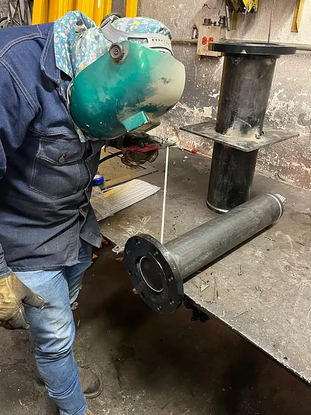 Pasamuro Inoxidable Extremos Bridados