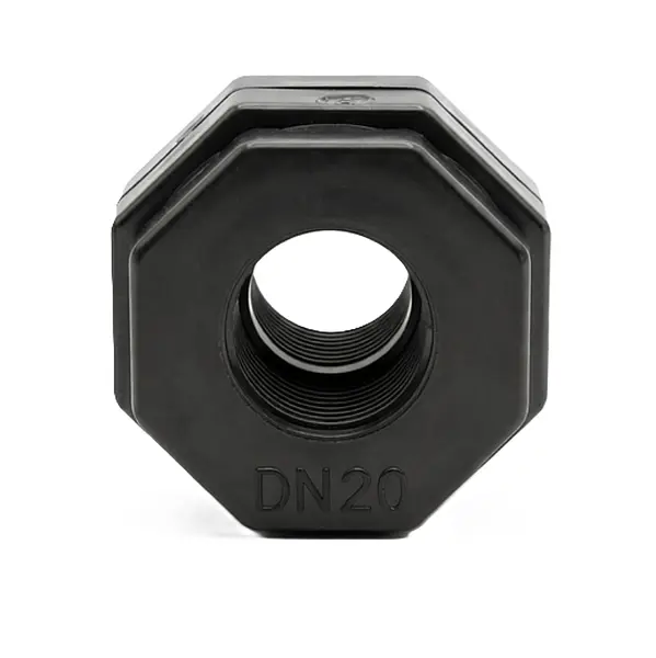 Pasamuro Pvc Roscado